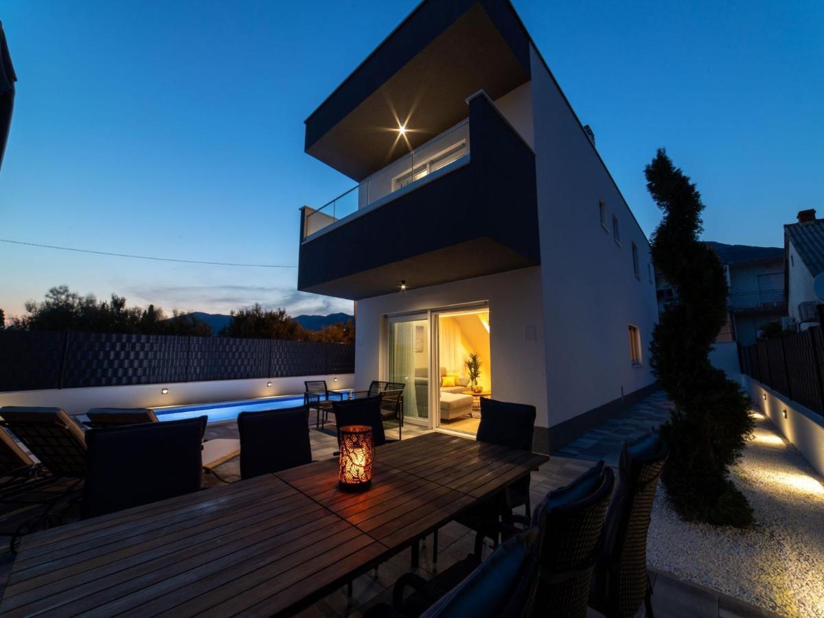 Luxury Villa Luna Kastela Exterior photo